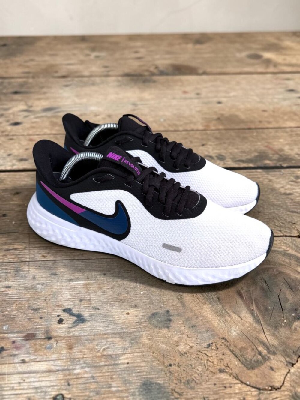 Nike Revolution 5 Running Shoe White Black Blue Purple Athletic Sneakers Size 11